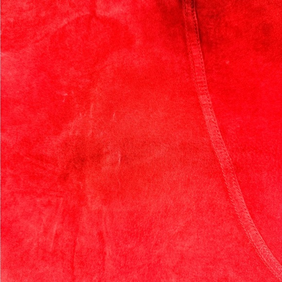 Red suede skirt from Korea - Picture 2 of 6